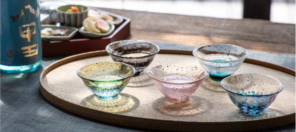 金彩盃 爽華（さやか）［4月］ | シリーズ | ハンドメイドガラスの伝統