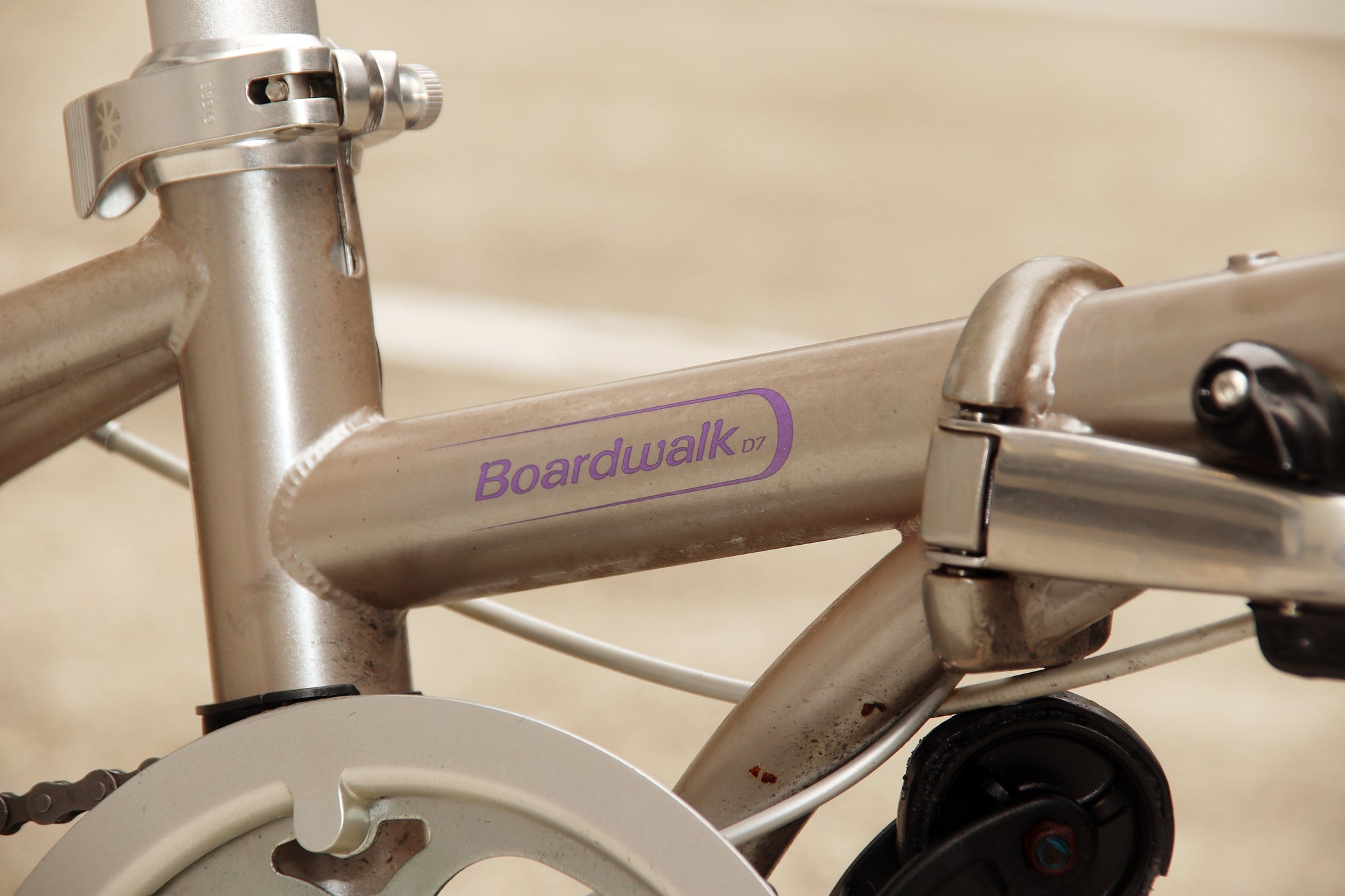 Dahon Boardwalk D7 [Upcycled] – Unspokin
