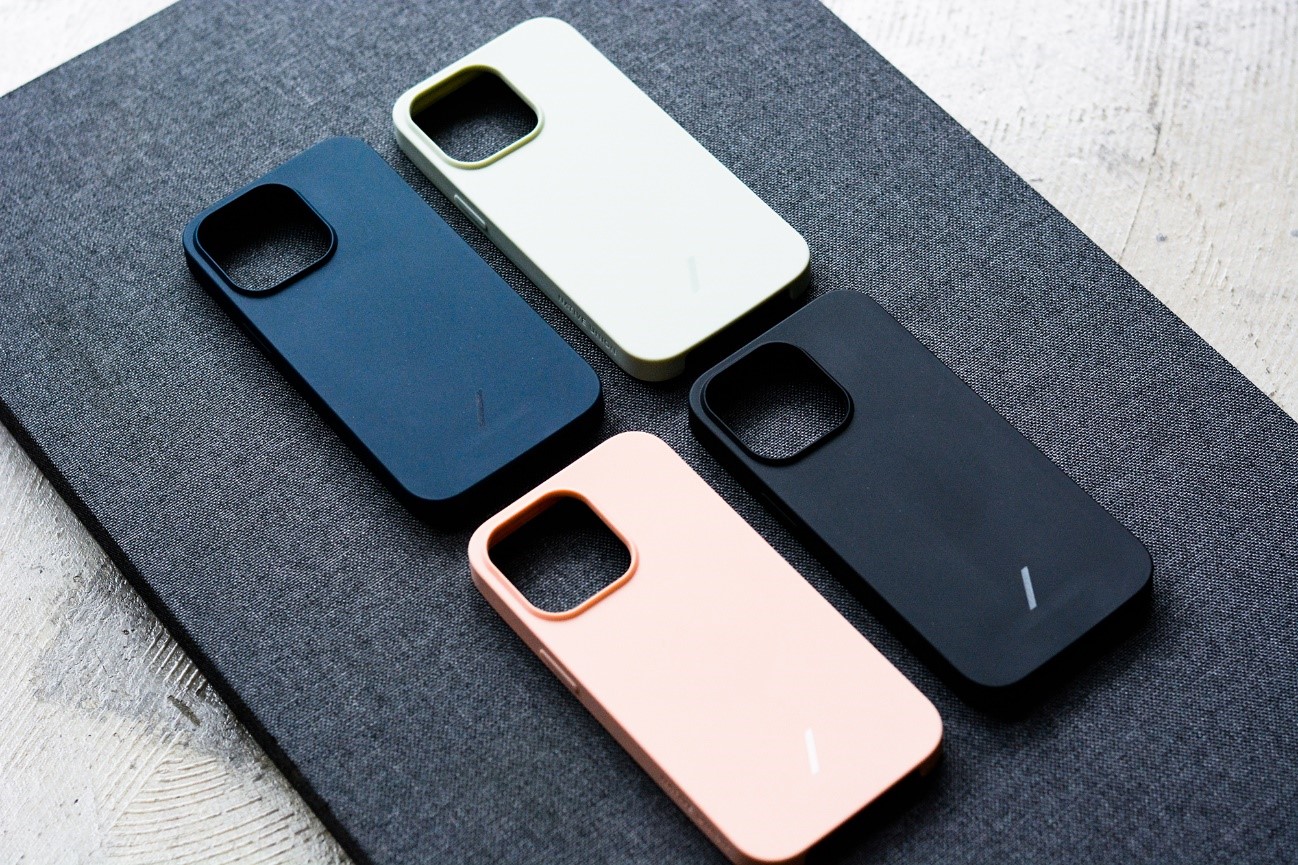 NativeUnion_iPhone13 | アウトドア・キャンプ用品の通販 UNBY ONLINE