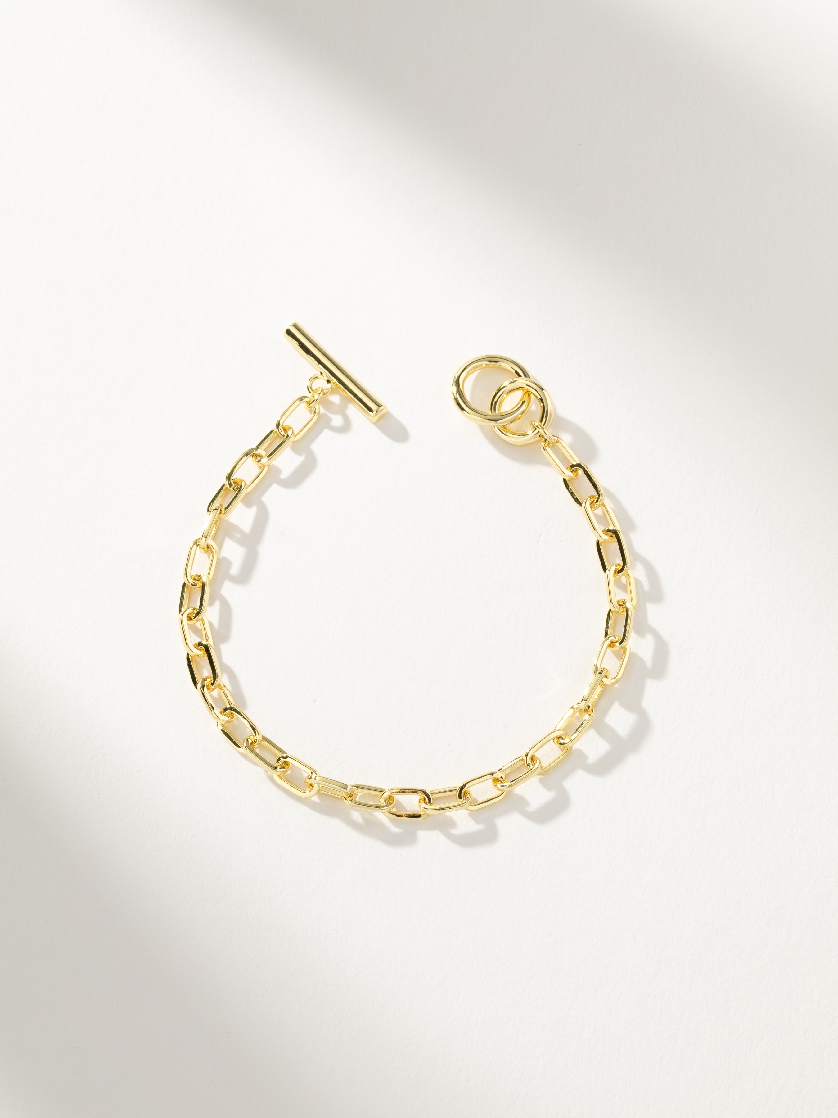 Simple Everyday Toggle and Chain Bracelet in Gold | Uncommon James