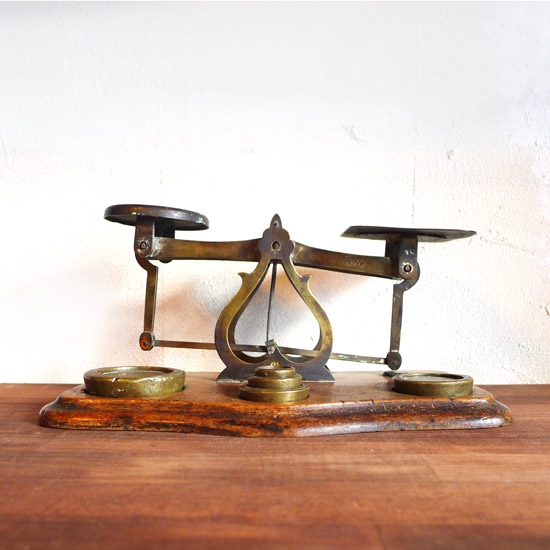 アンティークスケール・秤 - アンティーク家具・雑貨専門店 unikk
