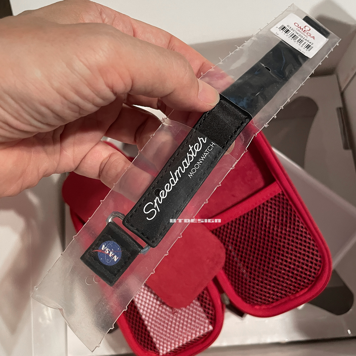 オメガのリアル店舗でストラップを買ってはいけない。が、web購入でも