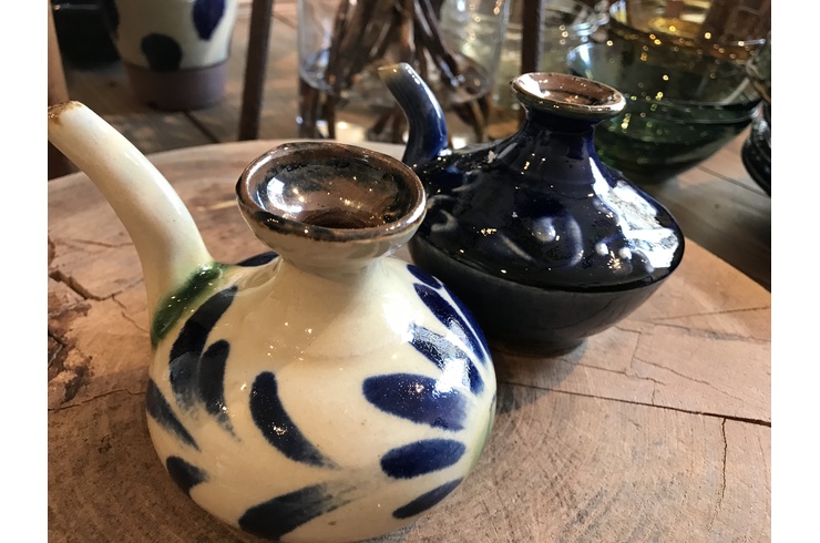 やちむんの酒器カラカラは、東京世田谷区豪徳寺駅の店、うつわのわ田で
