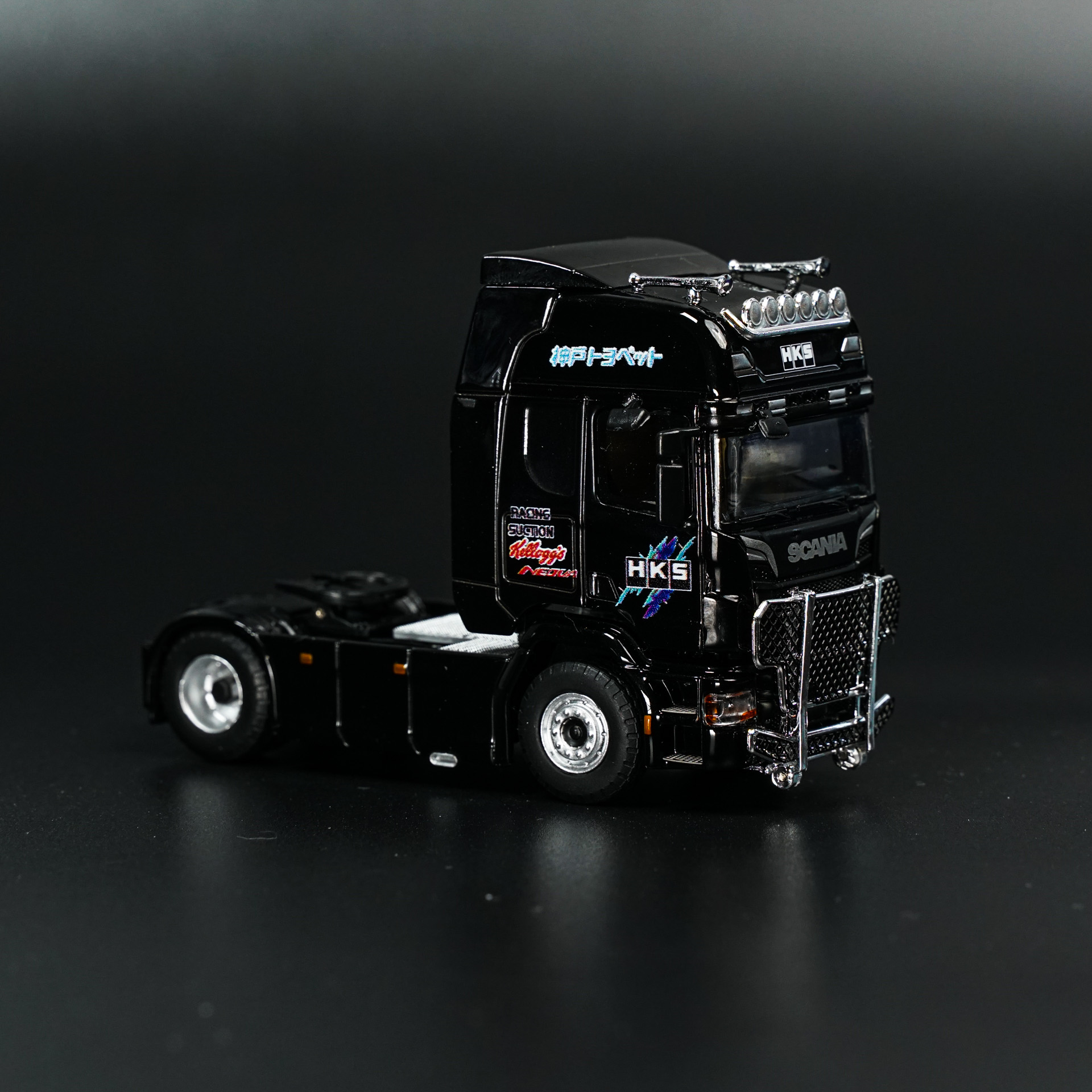 Scania HKS 1:64 – ciężarówka diecast | Vaulted