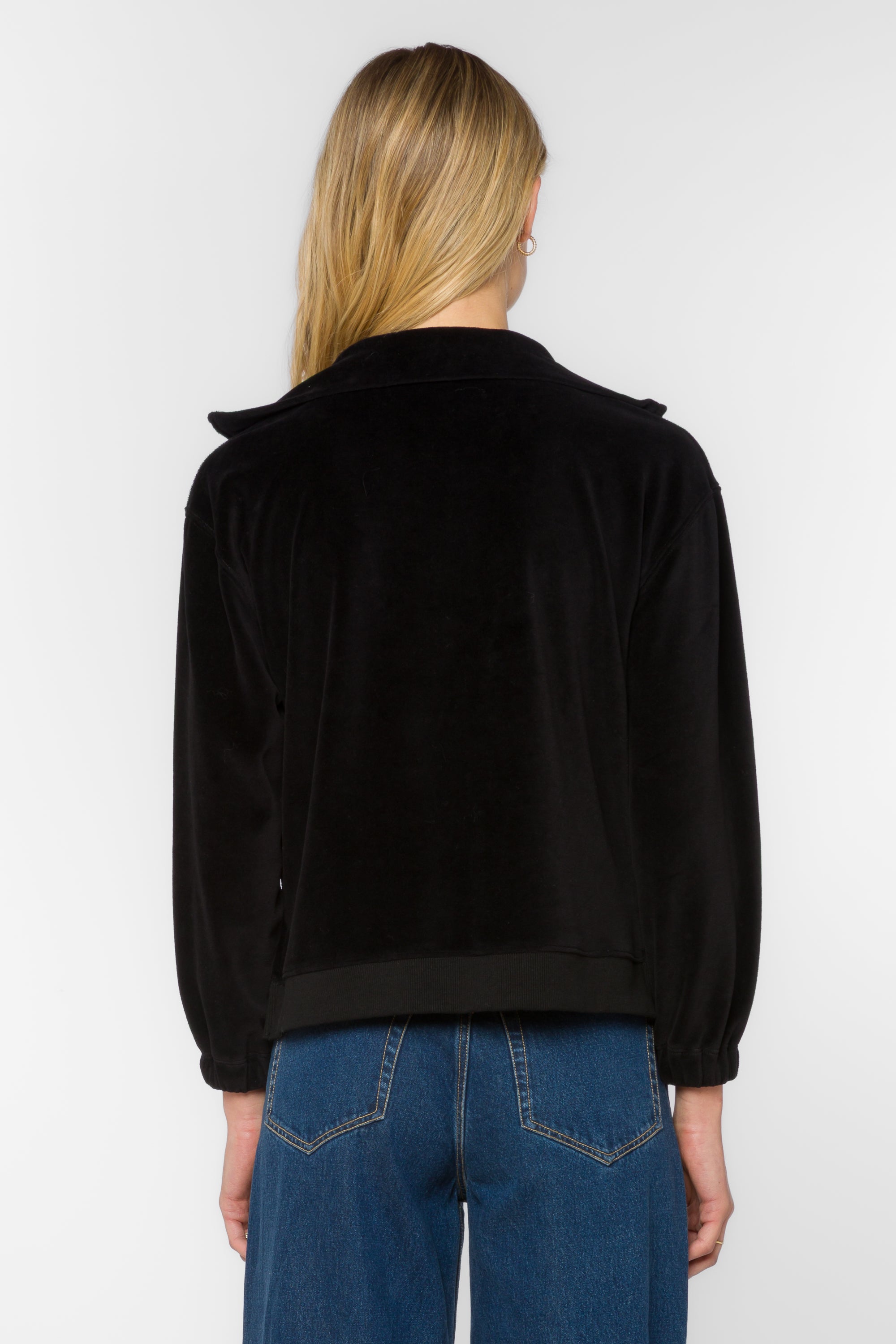 Cristy Black Top – Velvet Heart Clothing