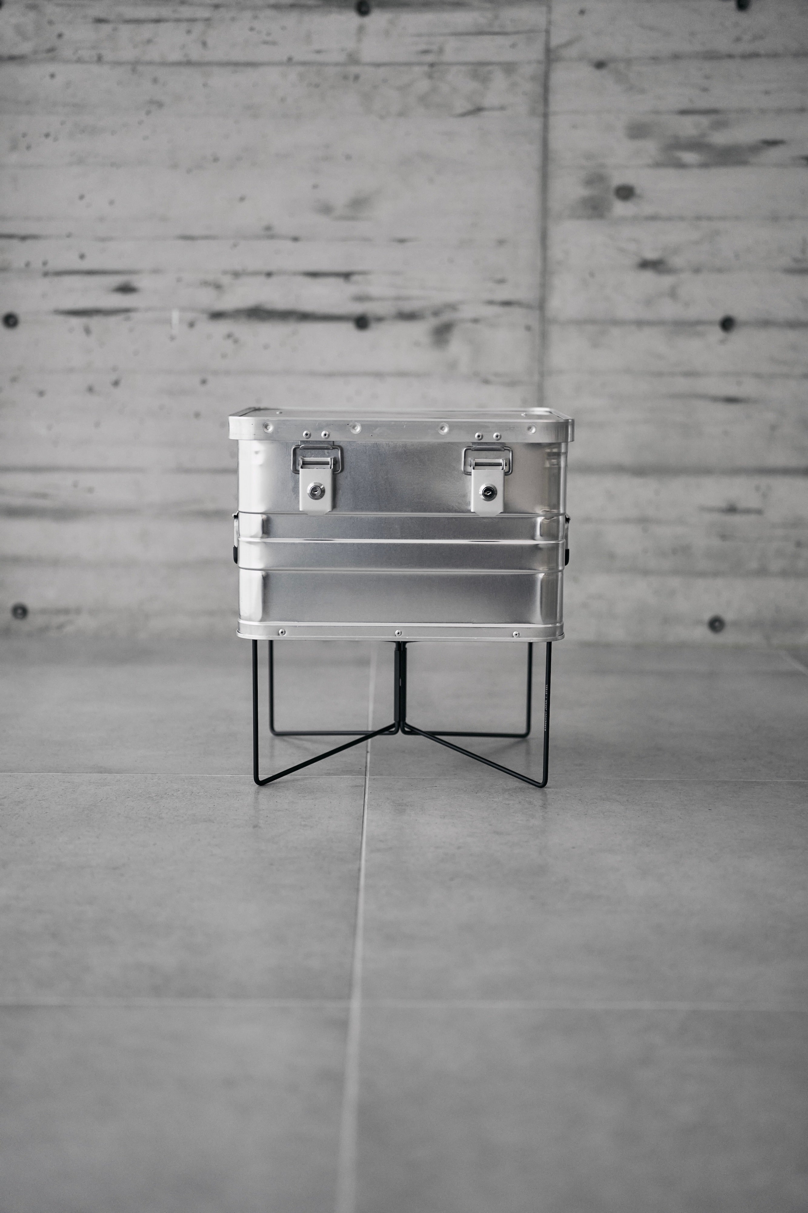 Wanderout / Universal Stand - Black – wanderout