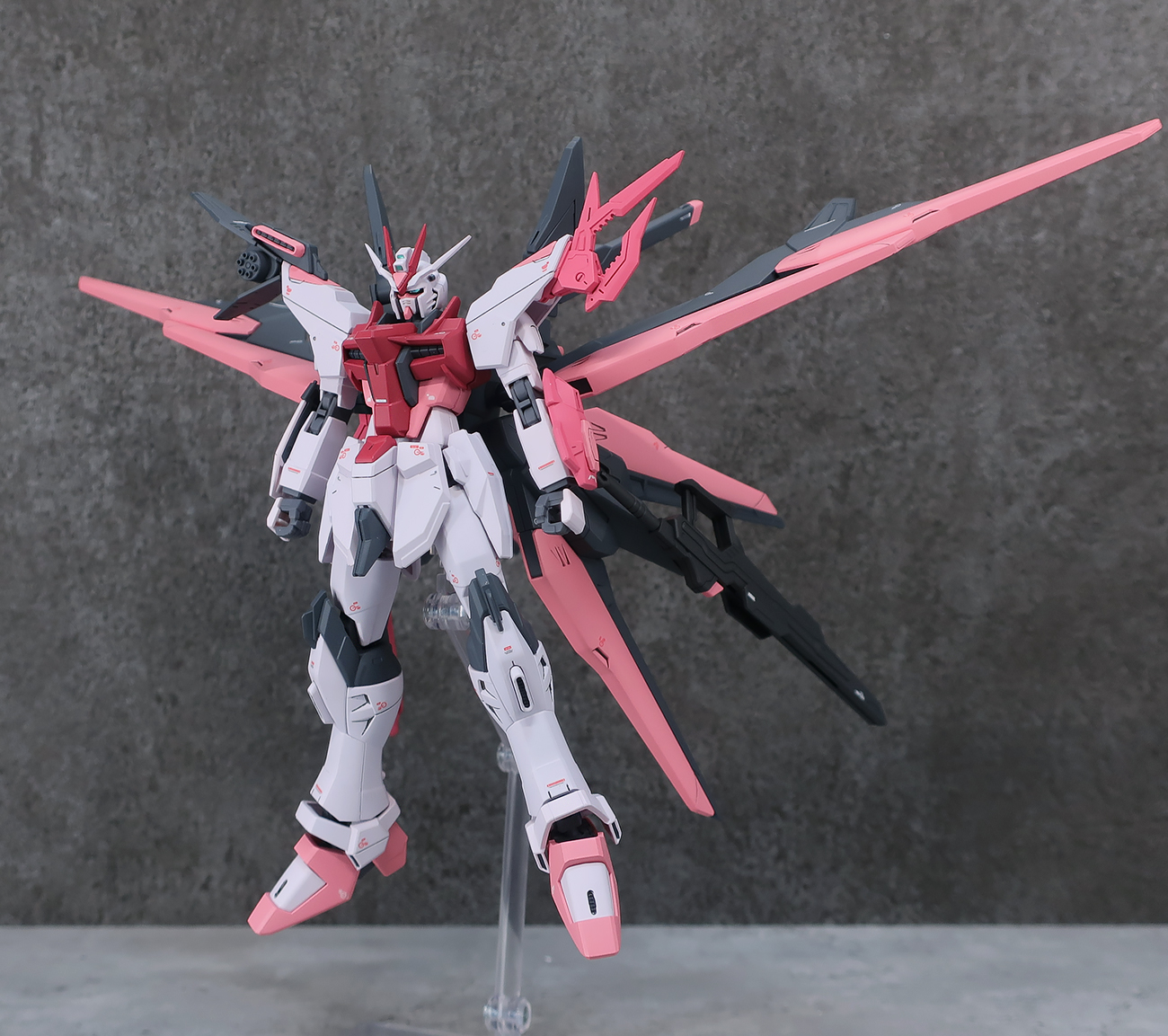 HG 1/144 ガンダムパーフェクトストライクフリーダムルージュ 塗装済み