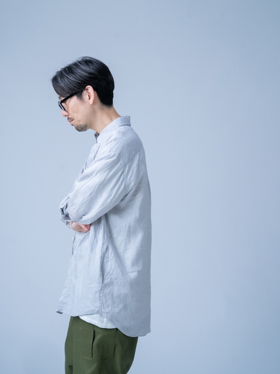 リネンシャツ】ついつい手を入れたくなる ポケット付き シャンブレー