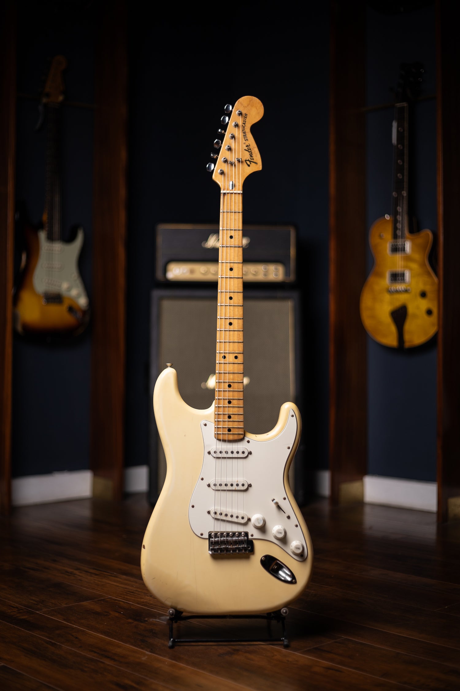1974 Fender Stratocaster Electric Guitar - White – Walt Grace Vintage