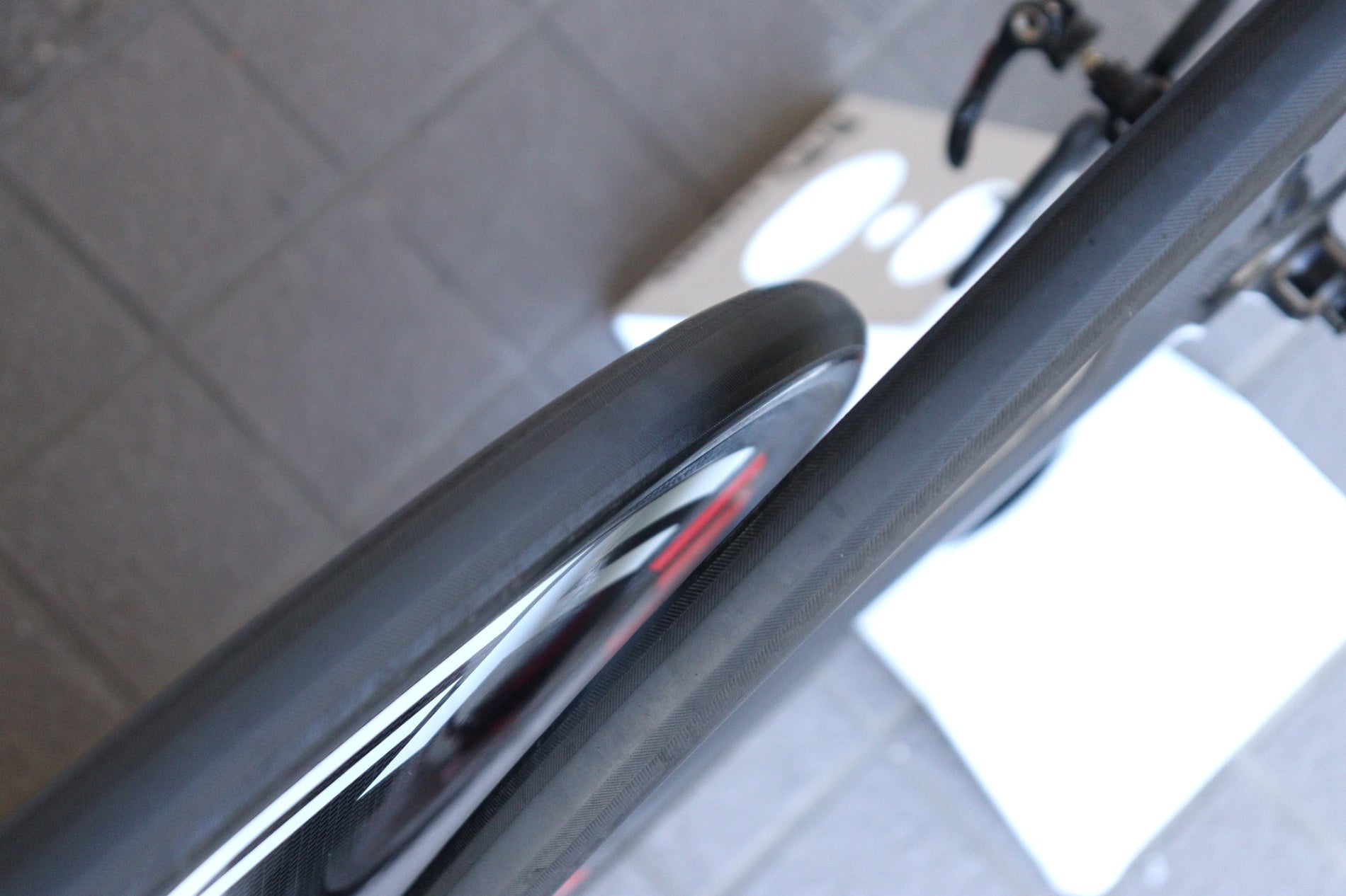 ファストフォワード FFWD THREE DISC-T カーボン チューブラー