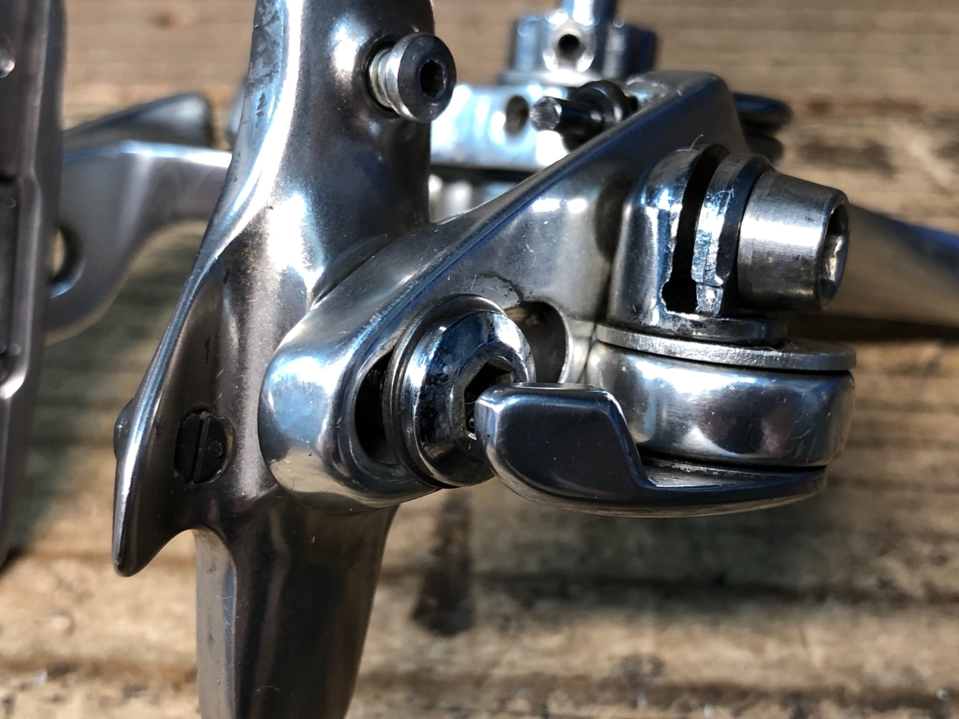 JJ441 シマノ SHIMANO デュラエース BR-7700 キャリパーブレーキ