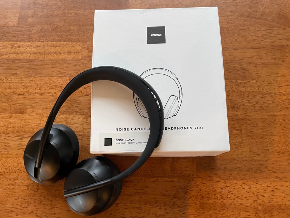 一人ひとりに支給する、最高級ノイズキャンセルヘッドホン | HubSpot