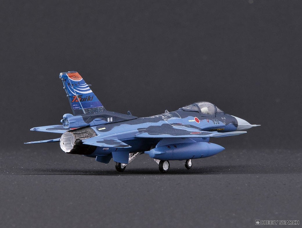 航空自衛隊 F-2A 空自創設70周年&築城基地開設70周年記念塗装機 2機