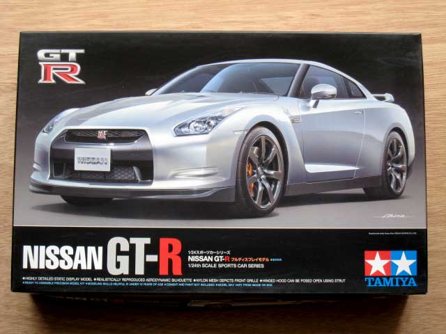 タミヤ 1/24「日産 GT-R（R35）」プラモデル制作記＆完成写真