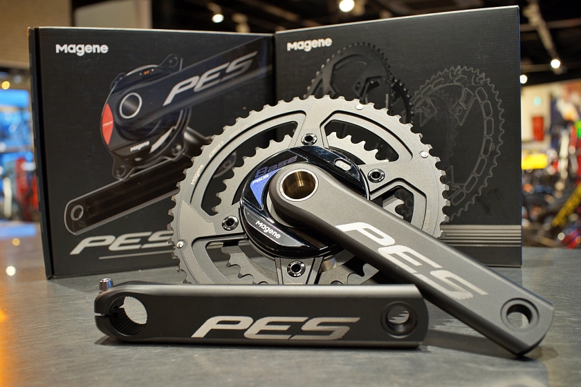 TREK Madone SL Gen8にMagene（マージーン）のパワーメーター「PES