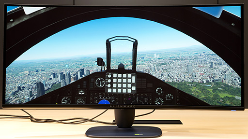 ウルトラワイドの臨場感に量子ドット有機ELの映像美＆240Hz表示の