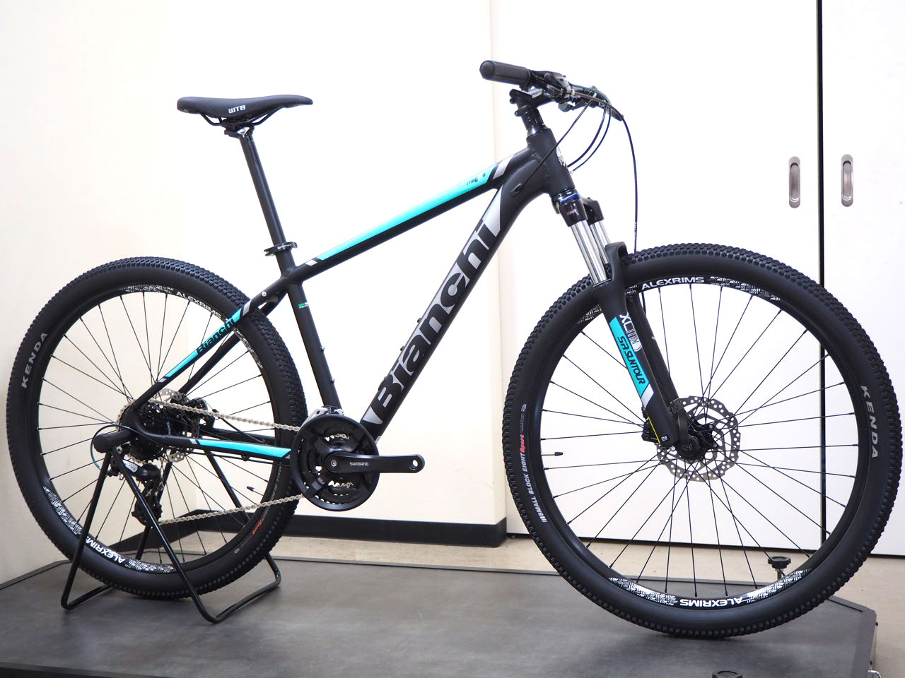 BIANCHI(ビアンキ) MAGMA27.1(マグマ27.1) 完成車 2019 | サイクル