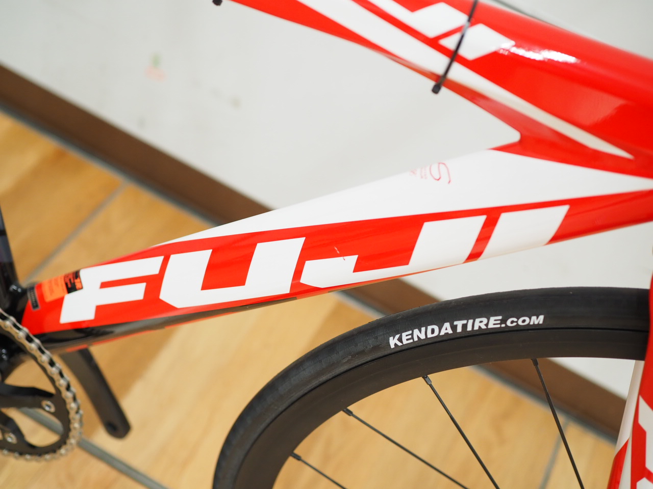 FUJI(フジ) TRACK PRO(トラックプロ) 完成車 2025 | サイクルショップ