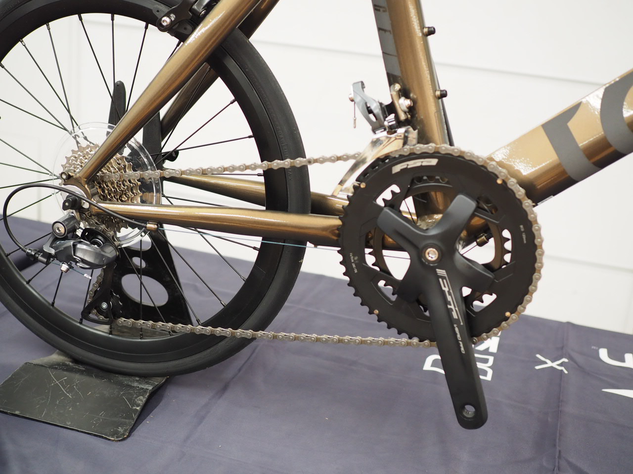 Tern(ターン) SURGE(サージュ) 限定カラー 2025年モデル | サイクル