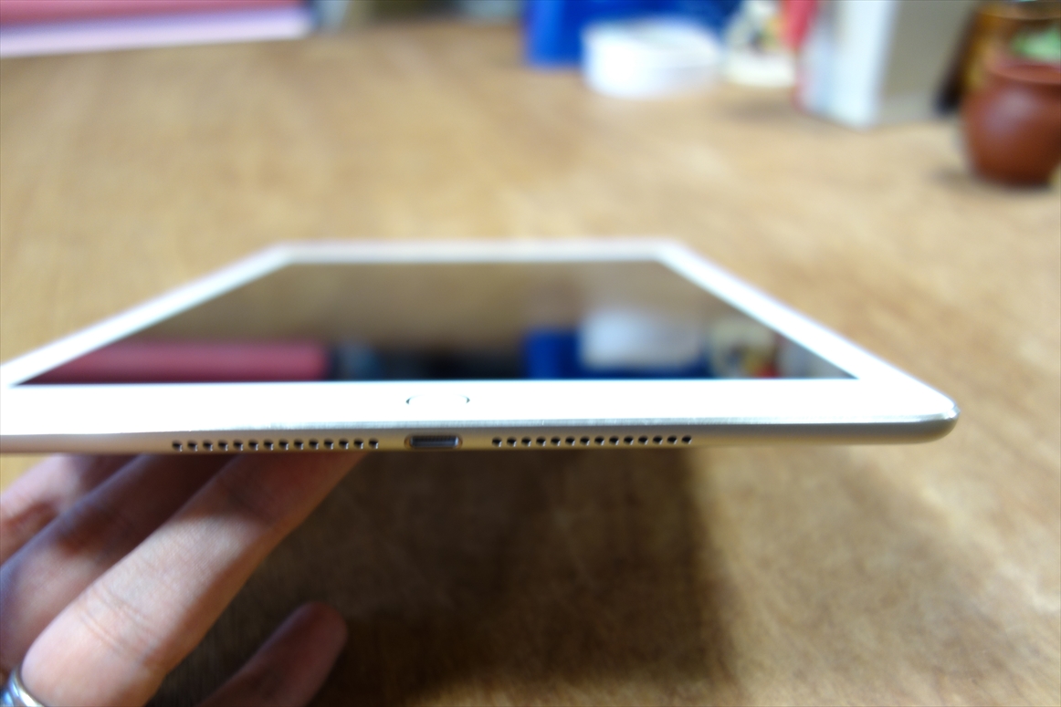 iPad]いまさらですが、iPad Air2 64GB Goldを買いました。新しい