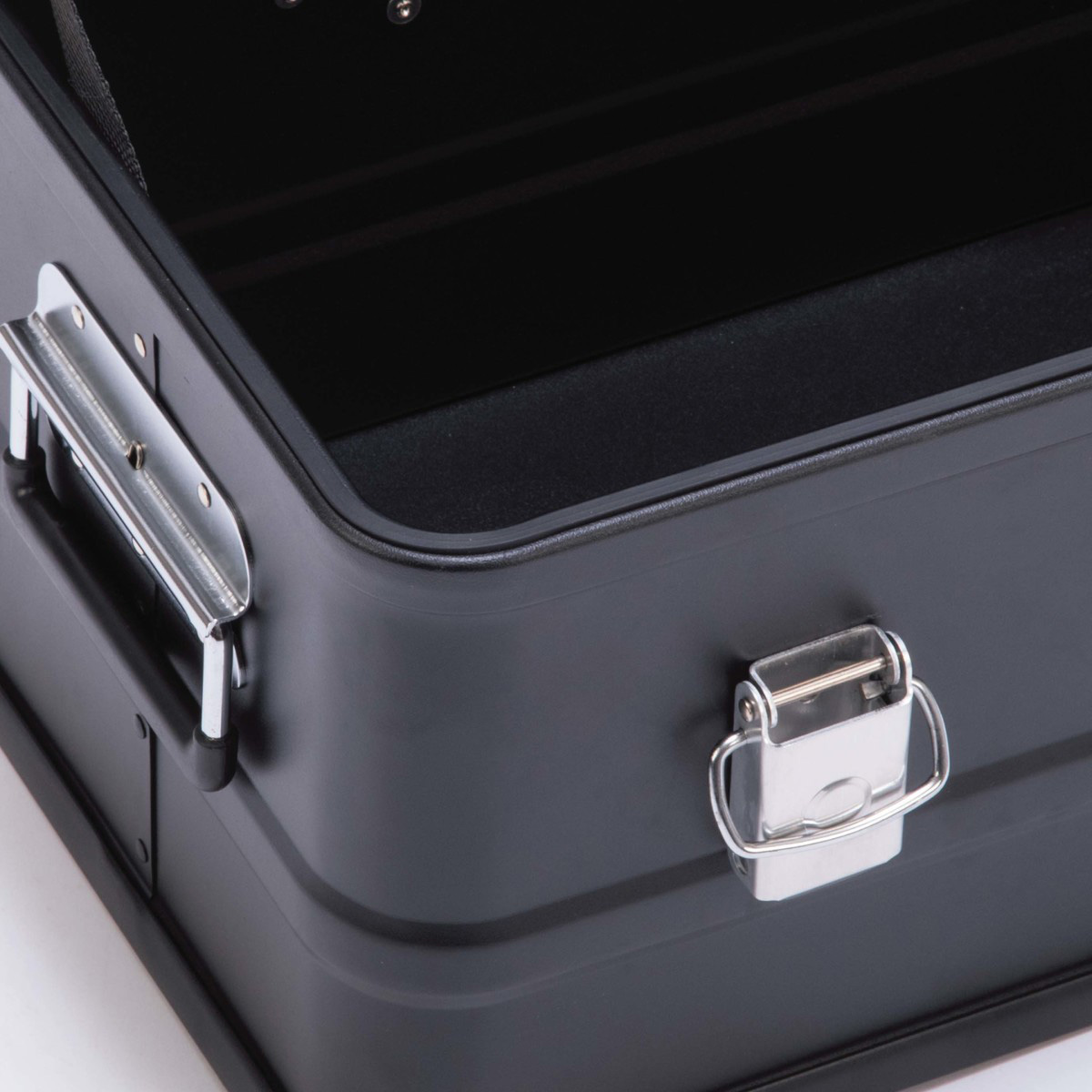 ブラック アルミコンテナボックス 30L - アウトドア・キャンプ用品