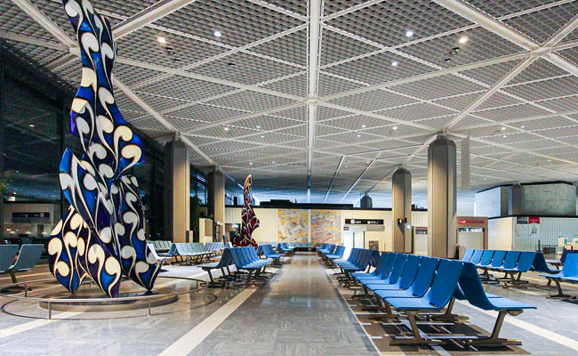 KOKI（コキ スタッキングアームチェア） DESALTO | カッシーナ・イクスシー