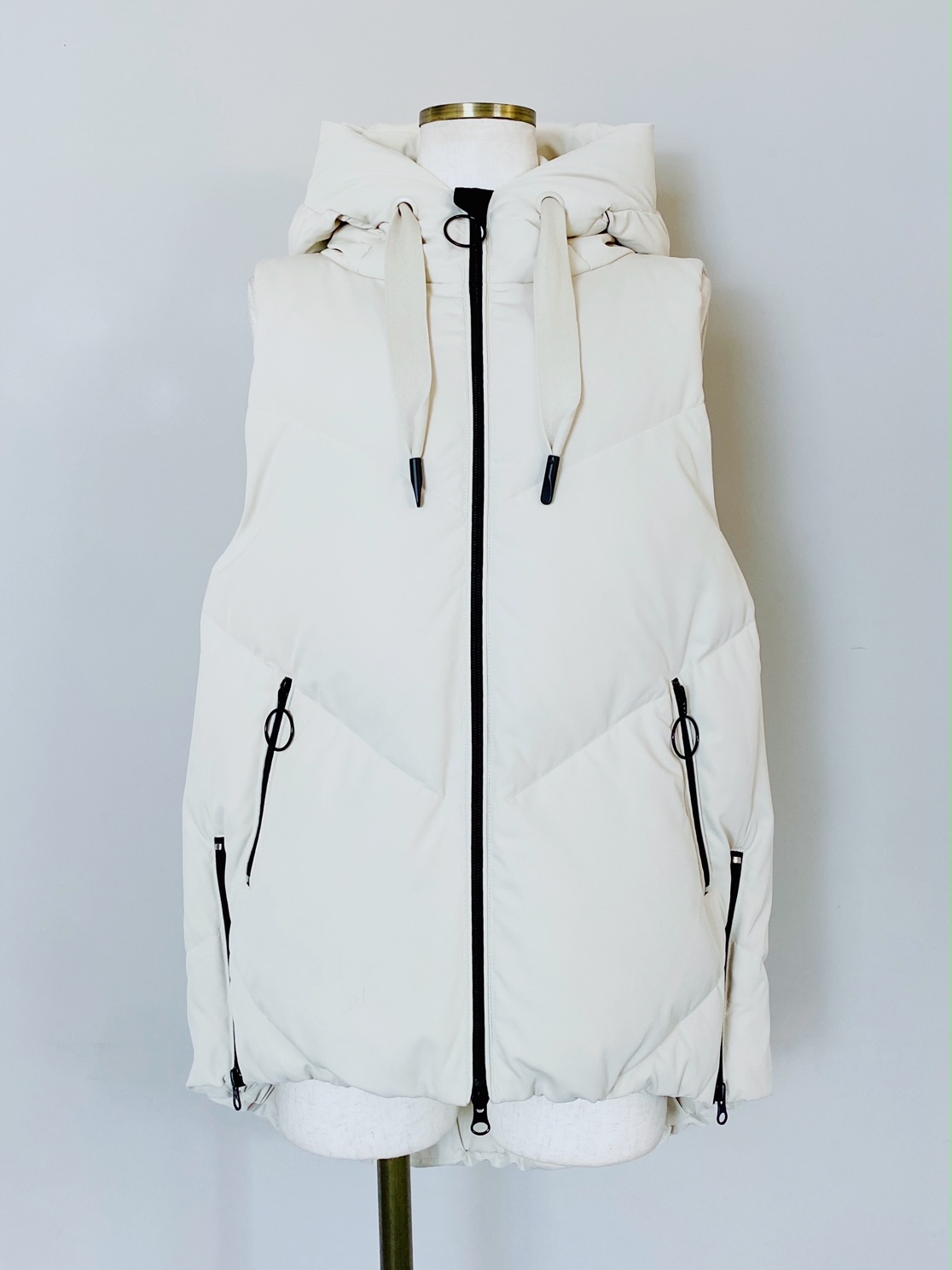 SELECT(セレクト) フード付きダウンベスト ｜Praise / trois / anana