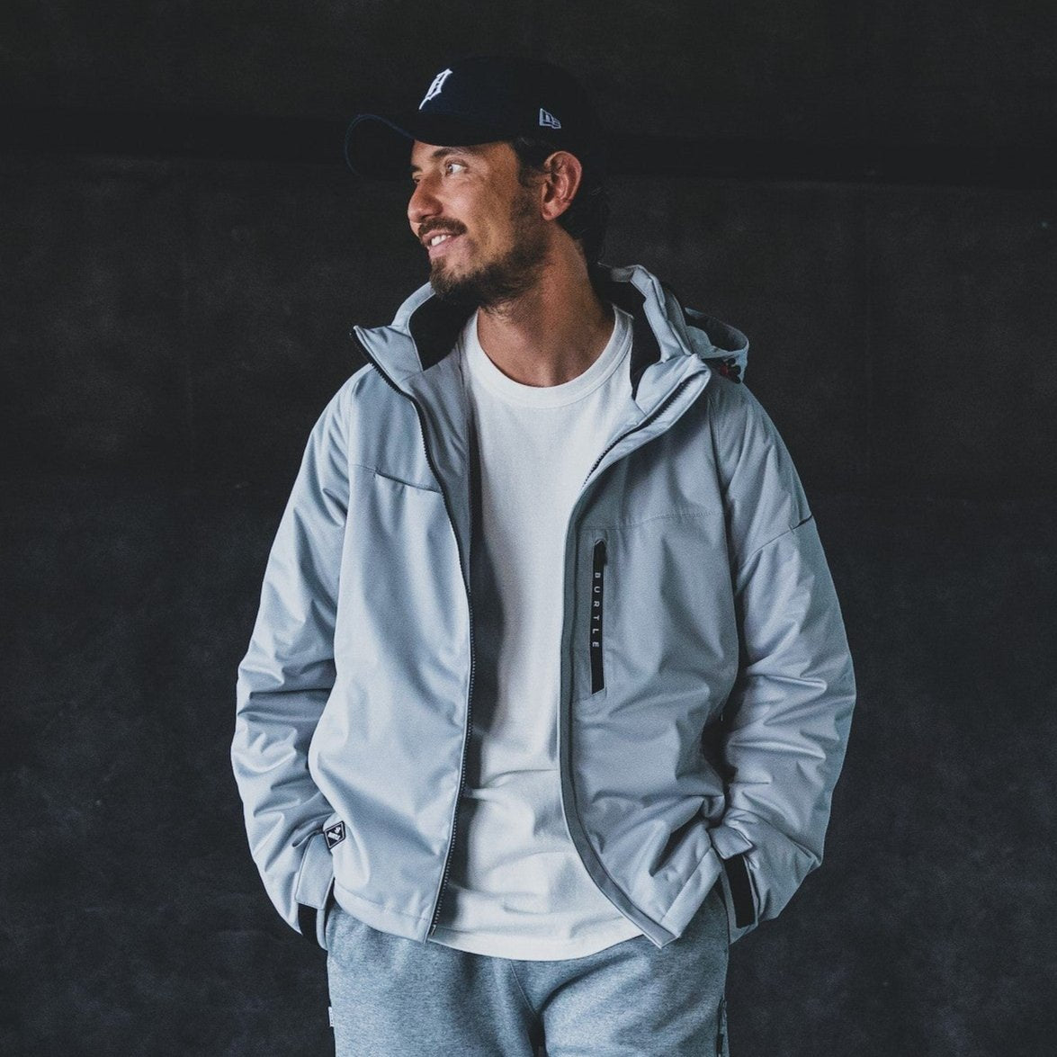 バートル 3260 軽防寒ジャケット 防水、防風、保温性 ストレッチ