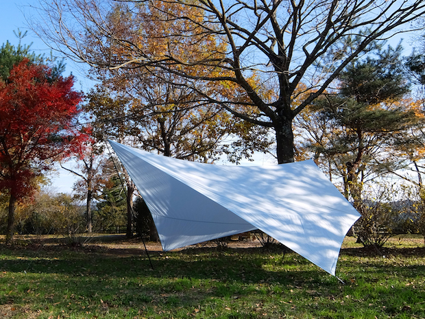 MONORALの空のようなタープが進化。「スカイフィルム200SIL」登場