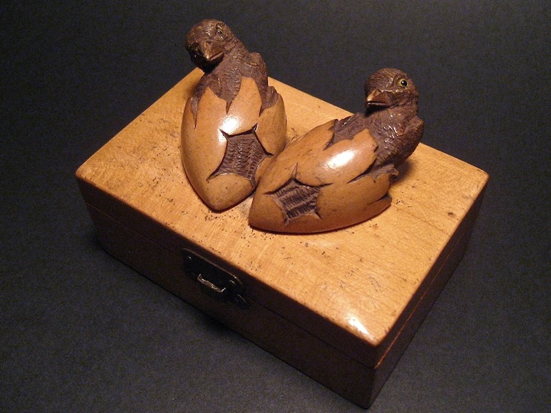 アンティークのブラックフォレスト木彫工芸〜動物誌