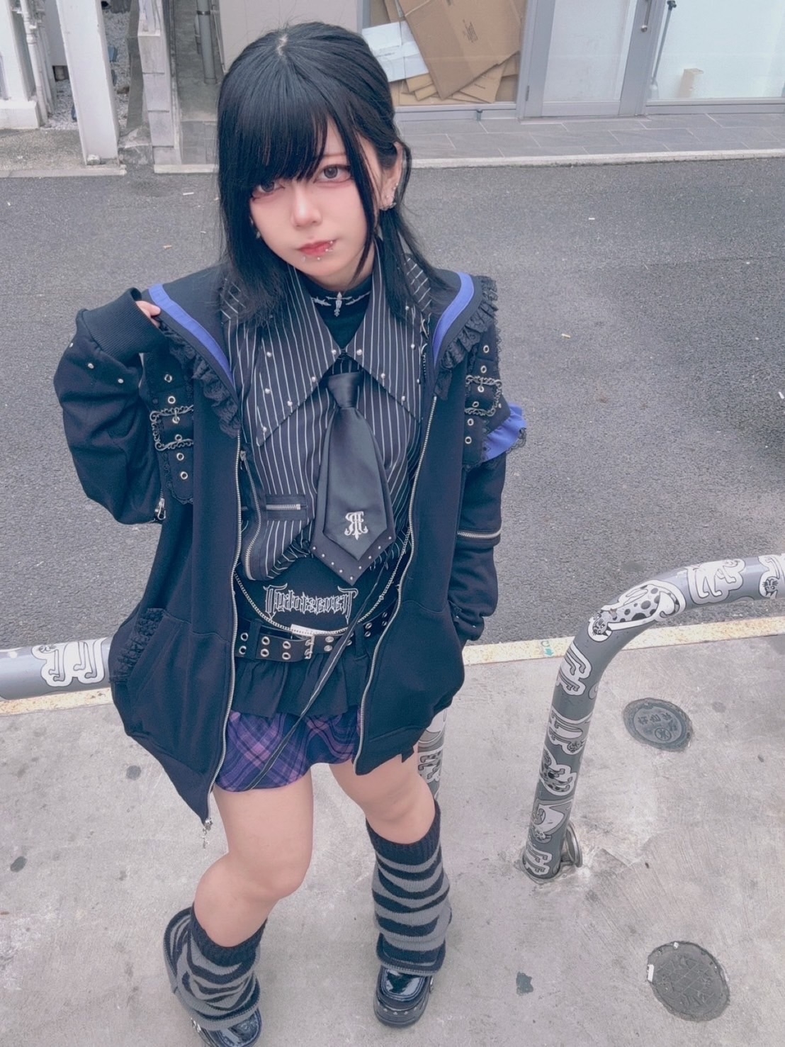 TRAVAS TOKYO【トラバストーキョー】テープ付きネクタイ長袖シャツ/全2色