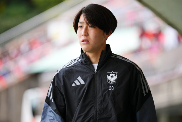 第3弾】「直筆サイン入り！2025シーズンMOMアクリルパネル、アンセム