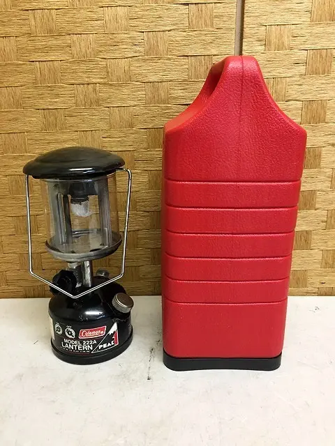 東京都 小平市にて coleman/コールマン ランタン PEAK1 222A 黒 を店頭