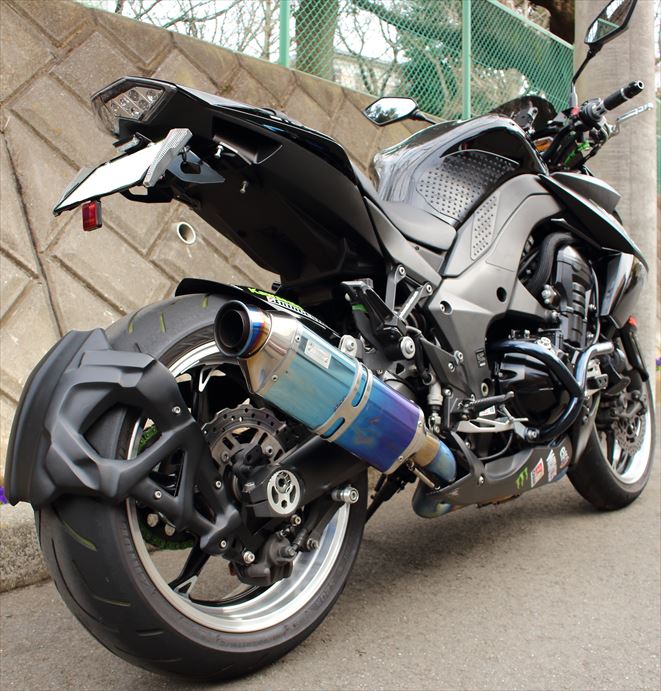 Z1000に水はね防止のスプラッシュガードを装着！| AxxL