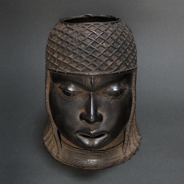 ベニン王国ブロンズ頭像(大)<アフリカのブロンズ：アフリカ雑貨アザライ