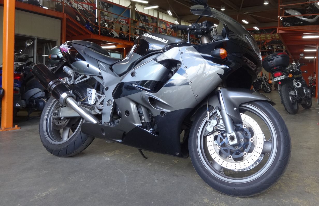 ZX-9R買取査定事例｜状態劣悪の2000年式を10万円