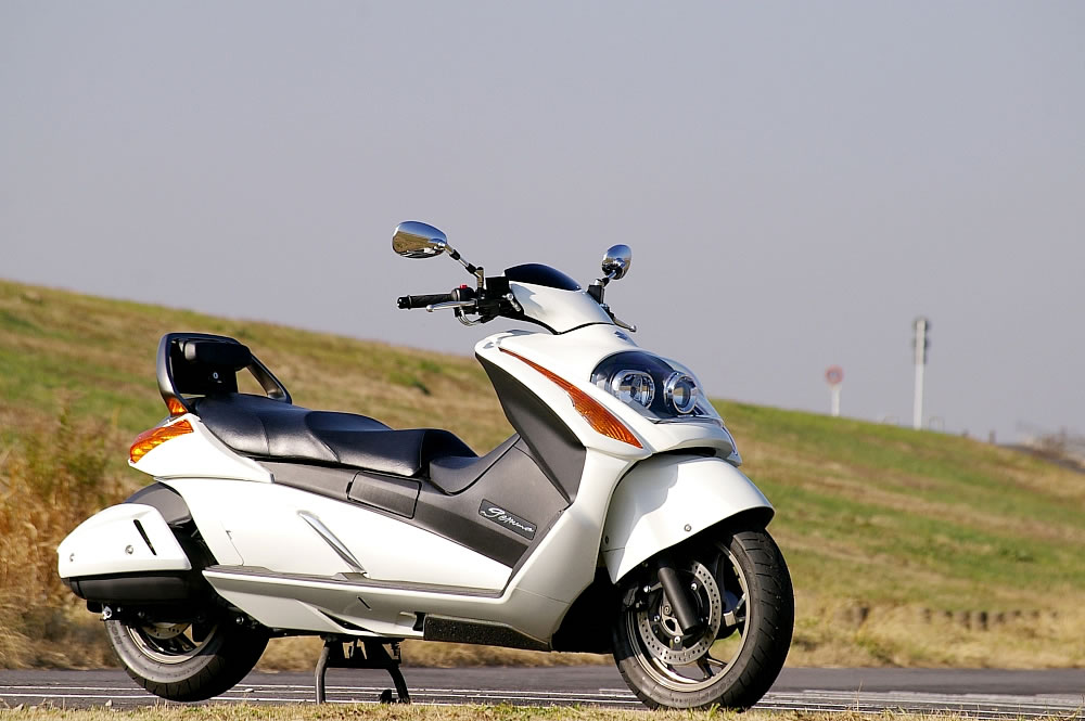 スズキ ジェンマ – 何者にも似ない個性的フォルム 試乗インプレ