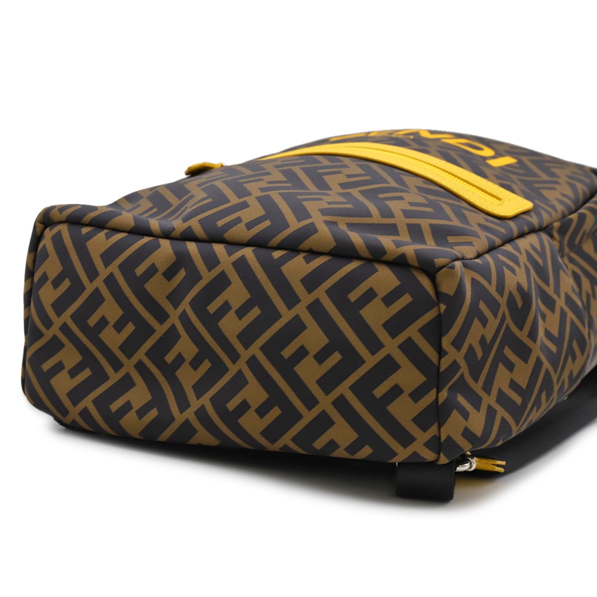 フェンディ リュックサック/バックパック バッグ メンズ レディース