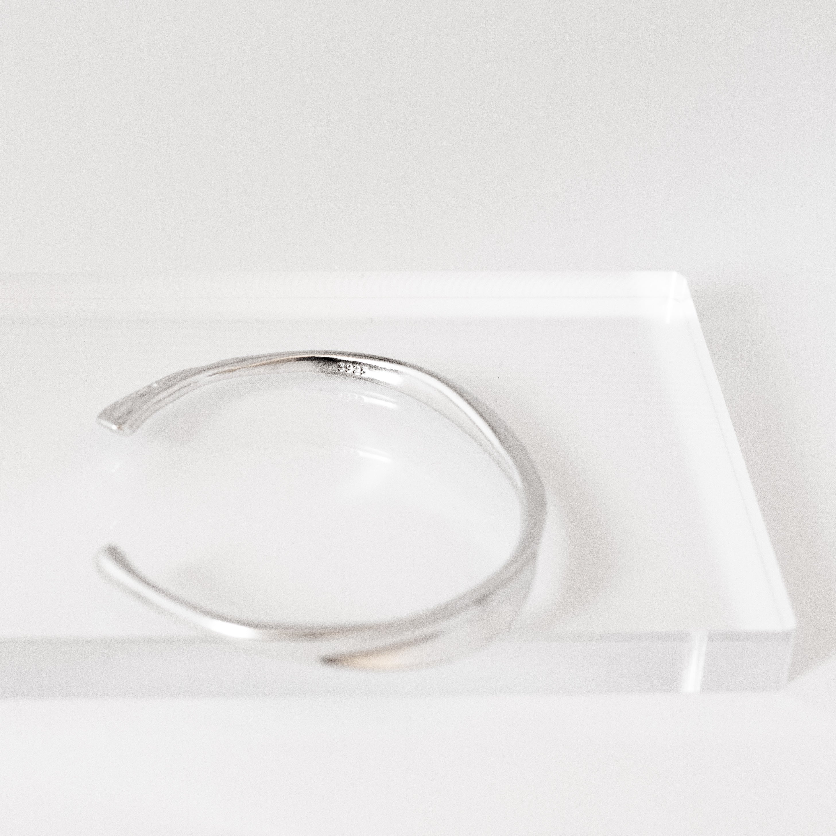 即日発送］SV925 ツイスト バングル【SF246】【Gift Box】付き