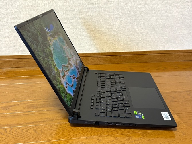 最高級プロセッサー搭載ハイスペックゲーミングノート「ROG Strix SCAR