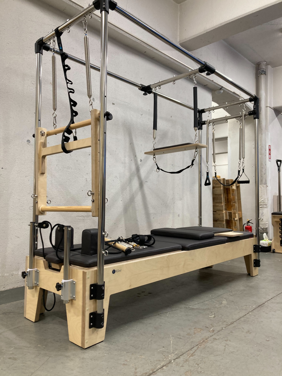 キャフォーマー（MotionCarePILATES）-ジムガレージ