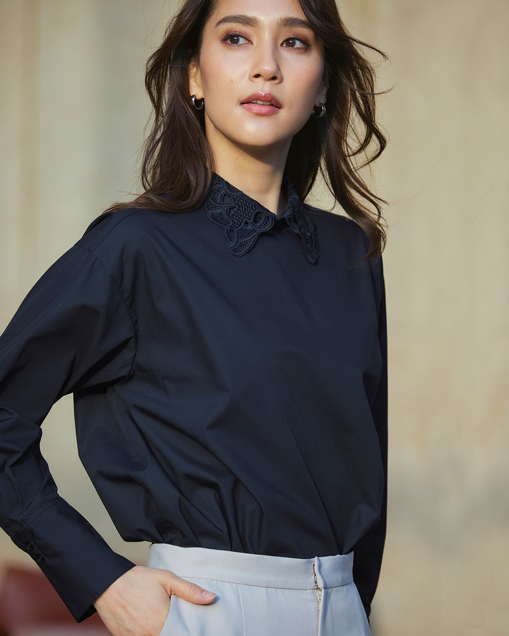 高密度コットン・レース衿2WAYブラウス/DoCLASSE