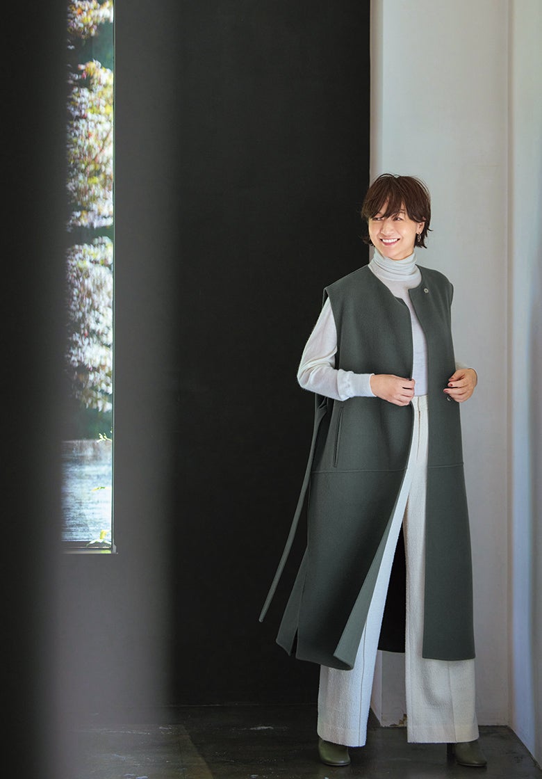 富岡佳子さんが着こなす プレミアムコートスタイル/40代50代からの