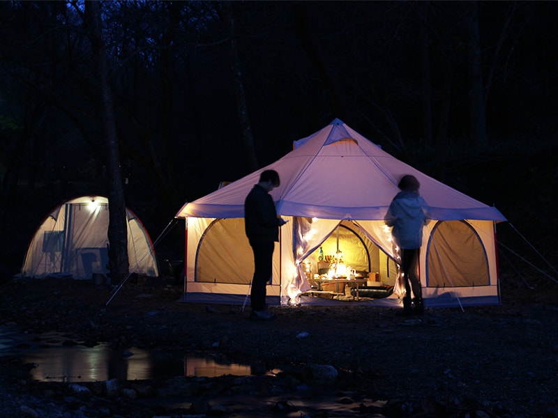 カマボコテント 広いリビングを備えた2ルーム型トンネルテント