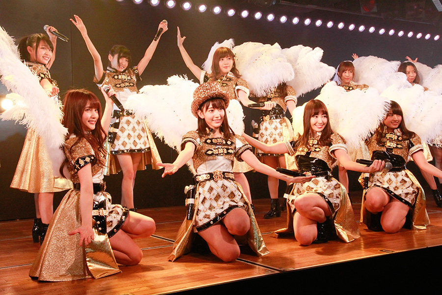 AKB48 チームAの劇場新公演『M.T.に捧ぐ』始まる。