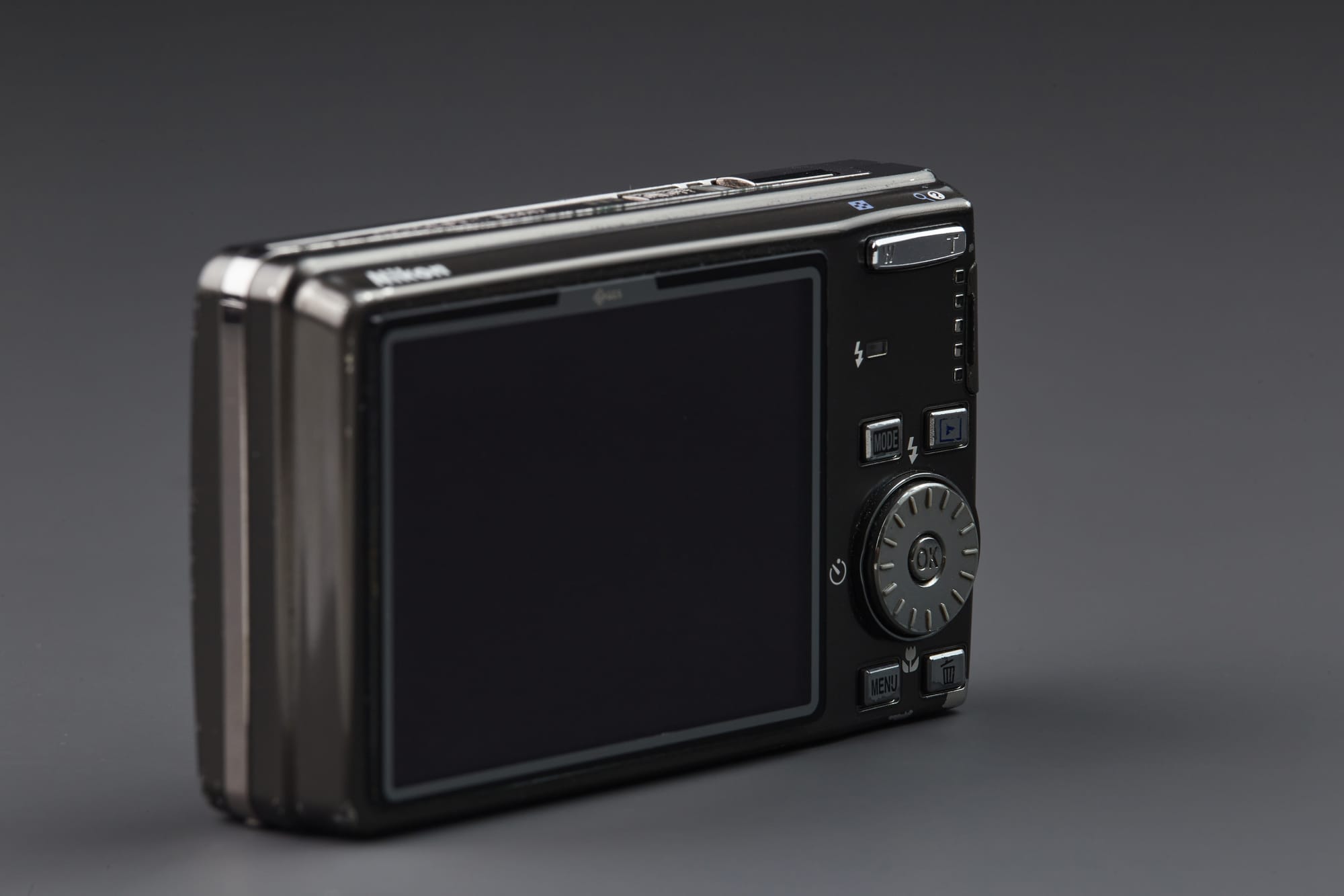 A Review Of The Nikon Coolpix S600 CCD Compact Camera