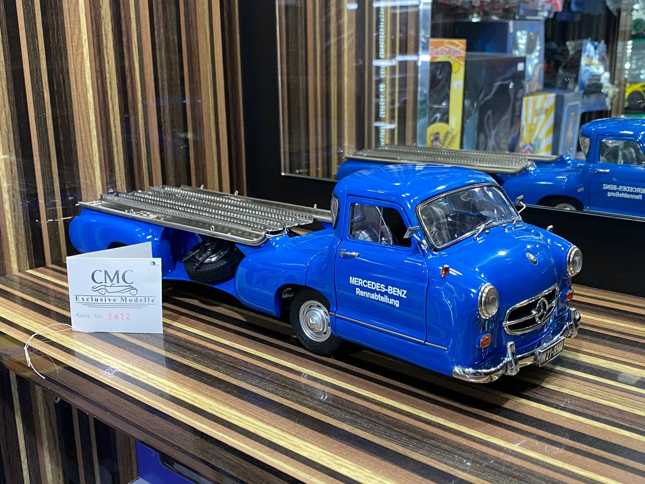 CMC Mercedes-Benz Renntransporter 1954-55[ 1/18 Diecast, Blue