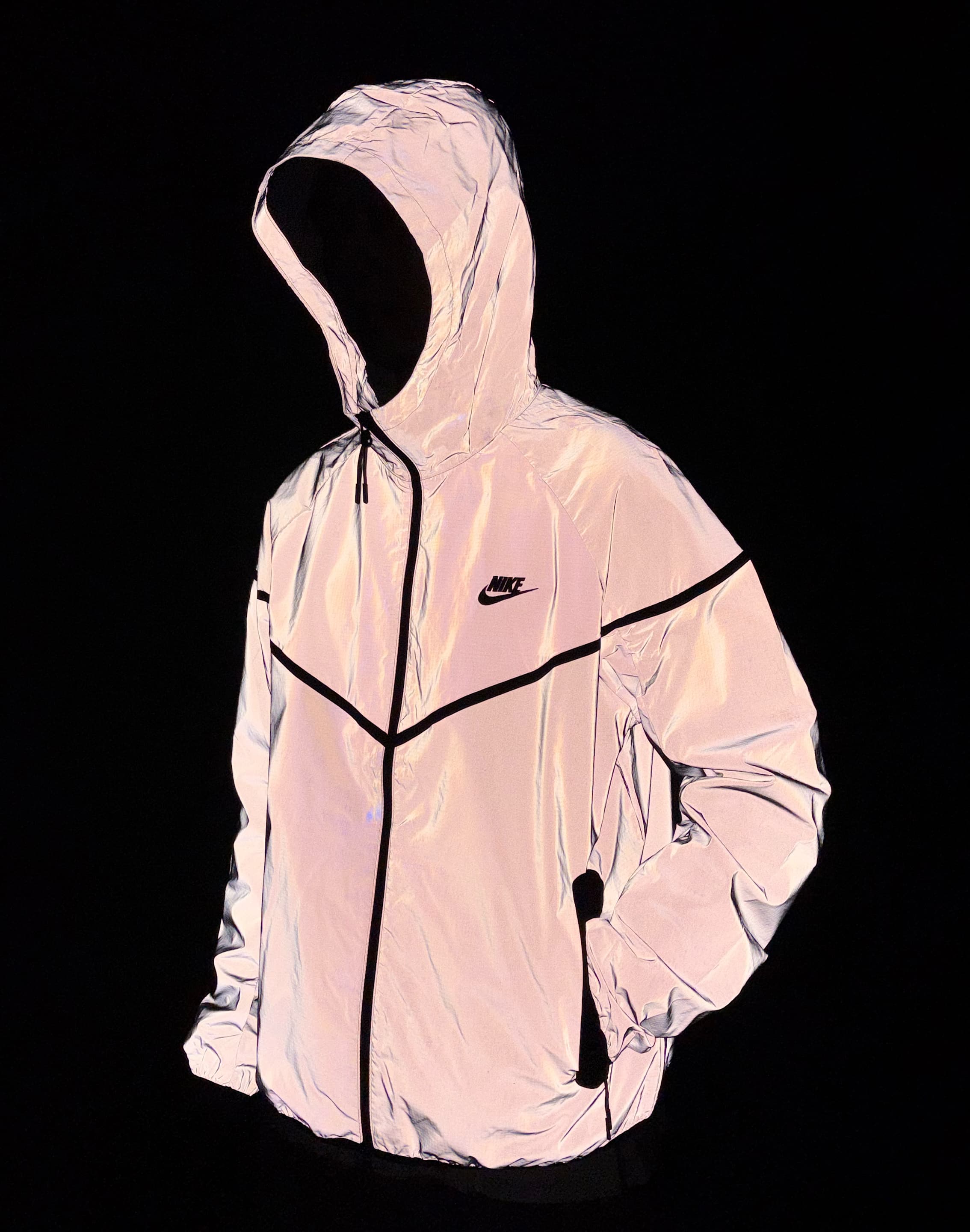 Nike Tech Woven Reflective Flash Jacket – DTLR