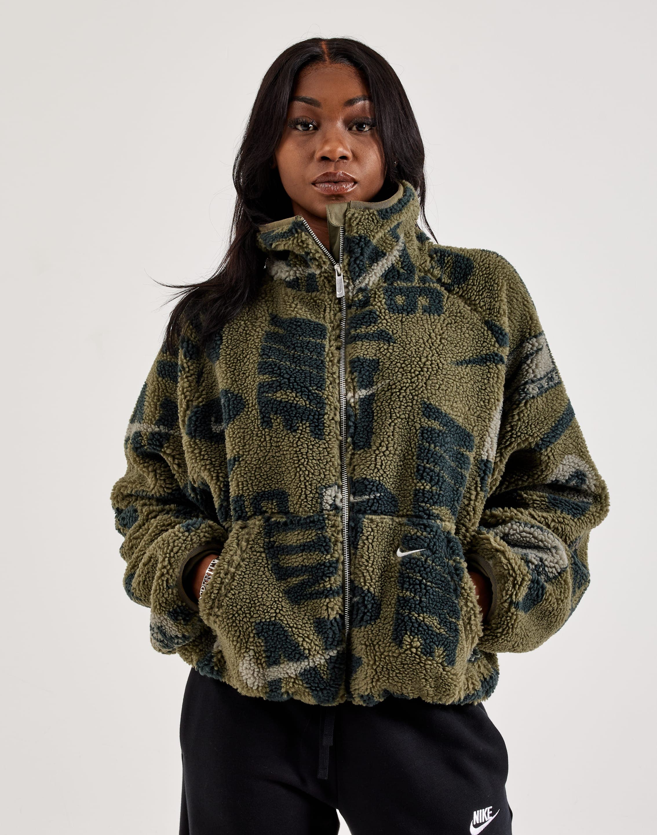 Nike Full-Zip Sherpa Fleece Jacket – DTLR