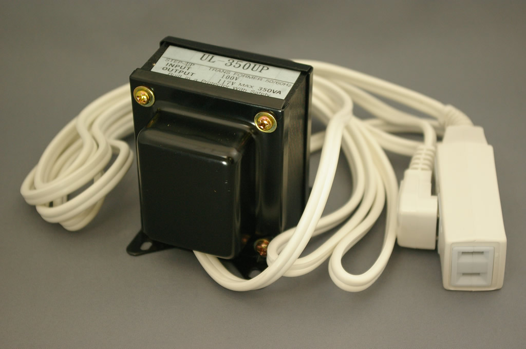 ステップアップトランス／昇圧トランス（100V→117V） ／電源変圧器